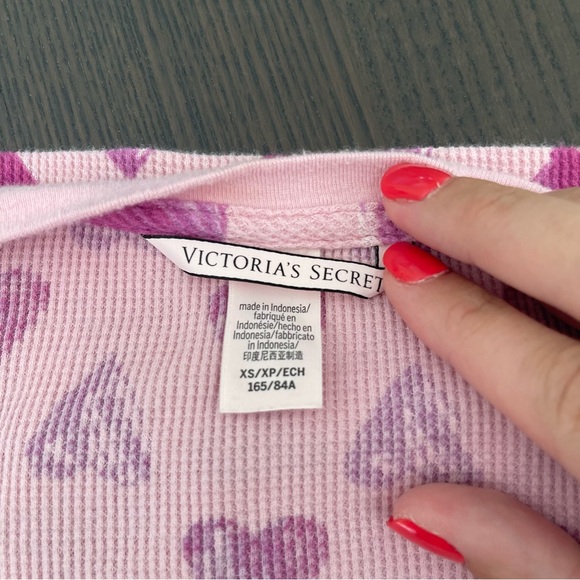NWOT Victoria's Secret Waffle-Knit Pajama Top - Picture 2 of 2